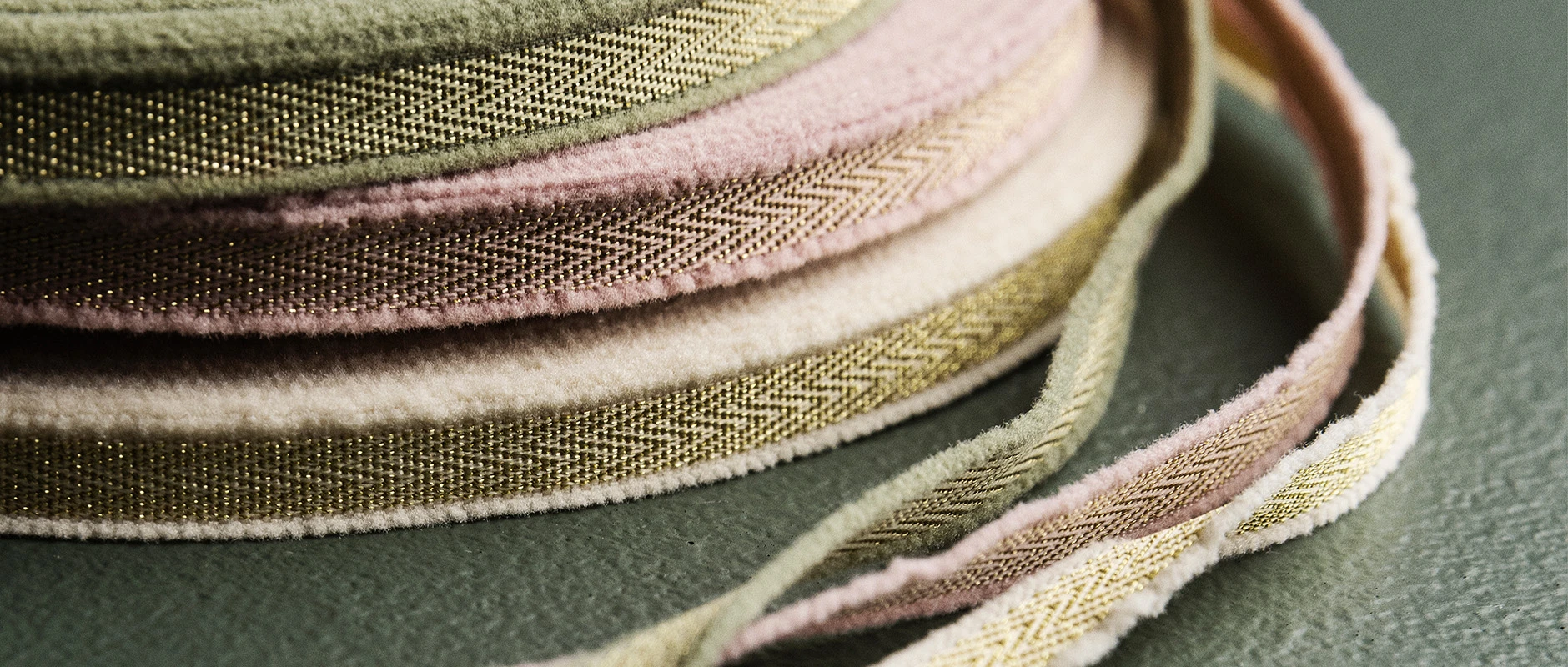 Kultainen puuvillanauha